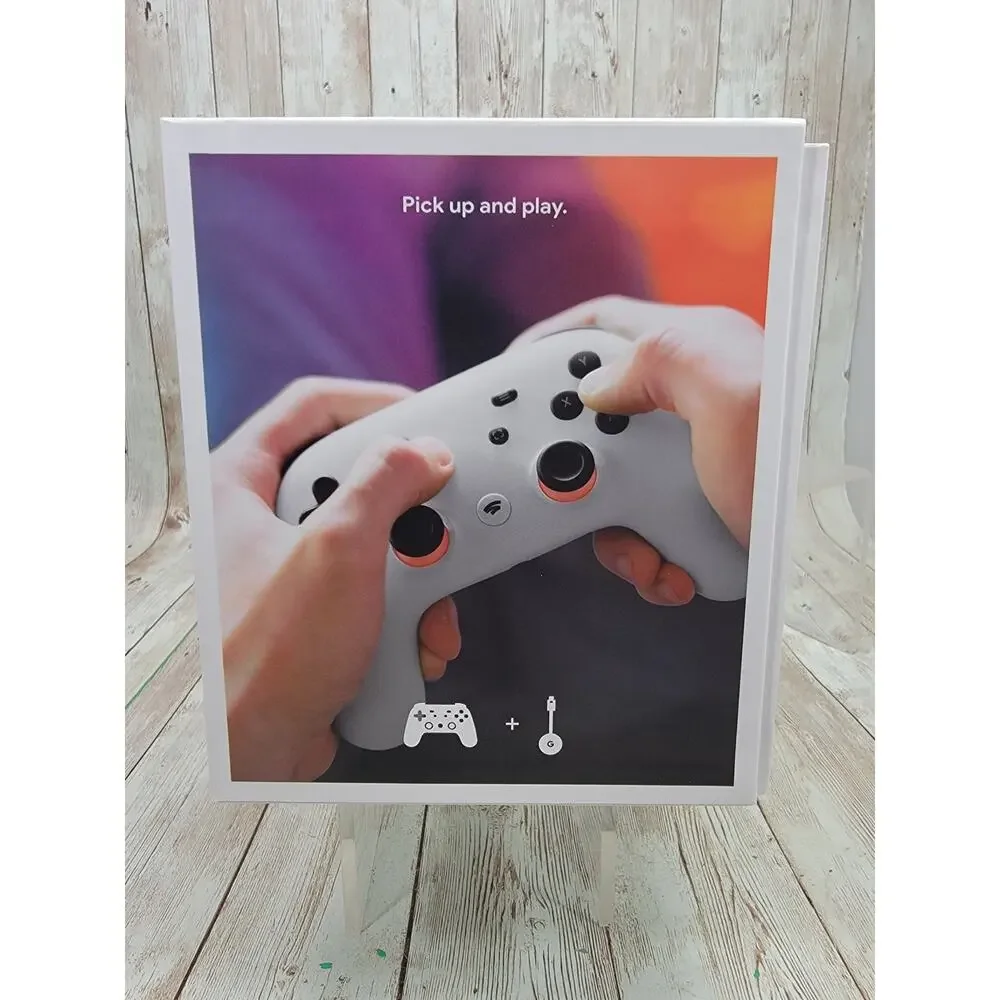 Google Stadia Premiere Edition Controller Chromecast Ultra Bundle White